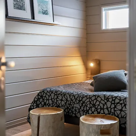Loma-saaga 3 By Interhome